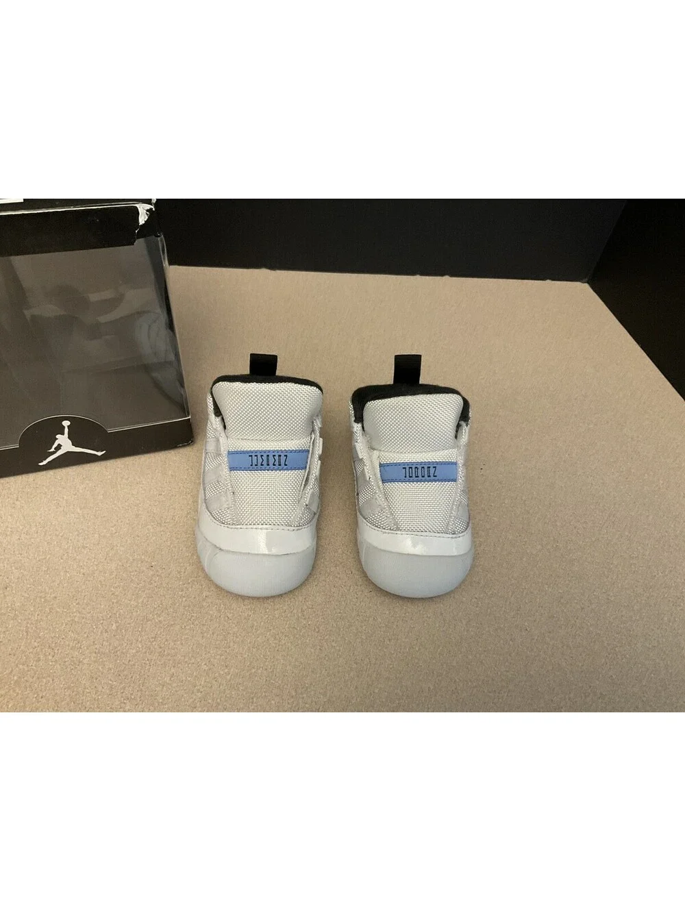 Toddler Nike Air Jordan 11 White/Legend Blue Crib Bootie. Size 4C. Awesome!!!